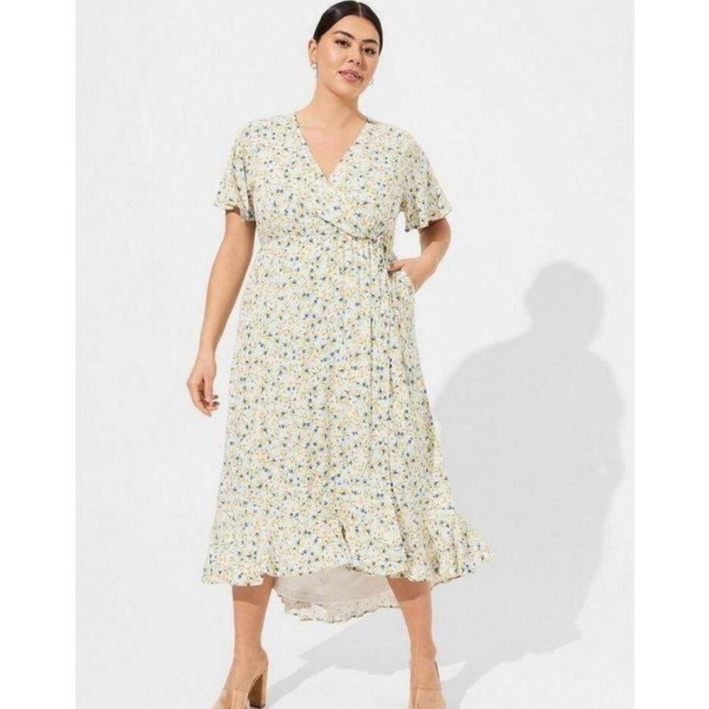 torrid Cream Floral Wrap Maxi Dress with Tie Waist Short Sleeveless Boho Size 1